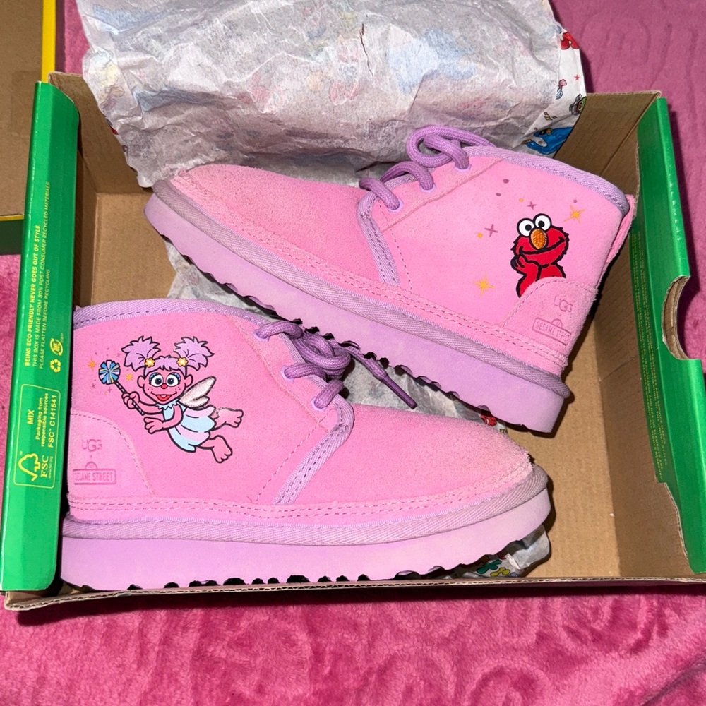 UGG x Sesame Street Green Shoe Box